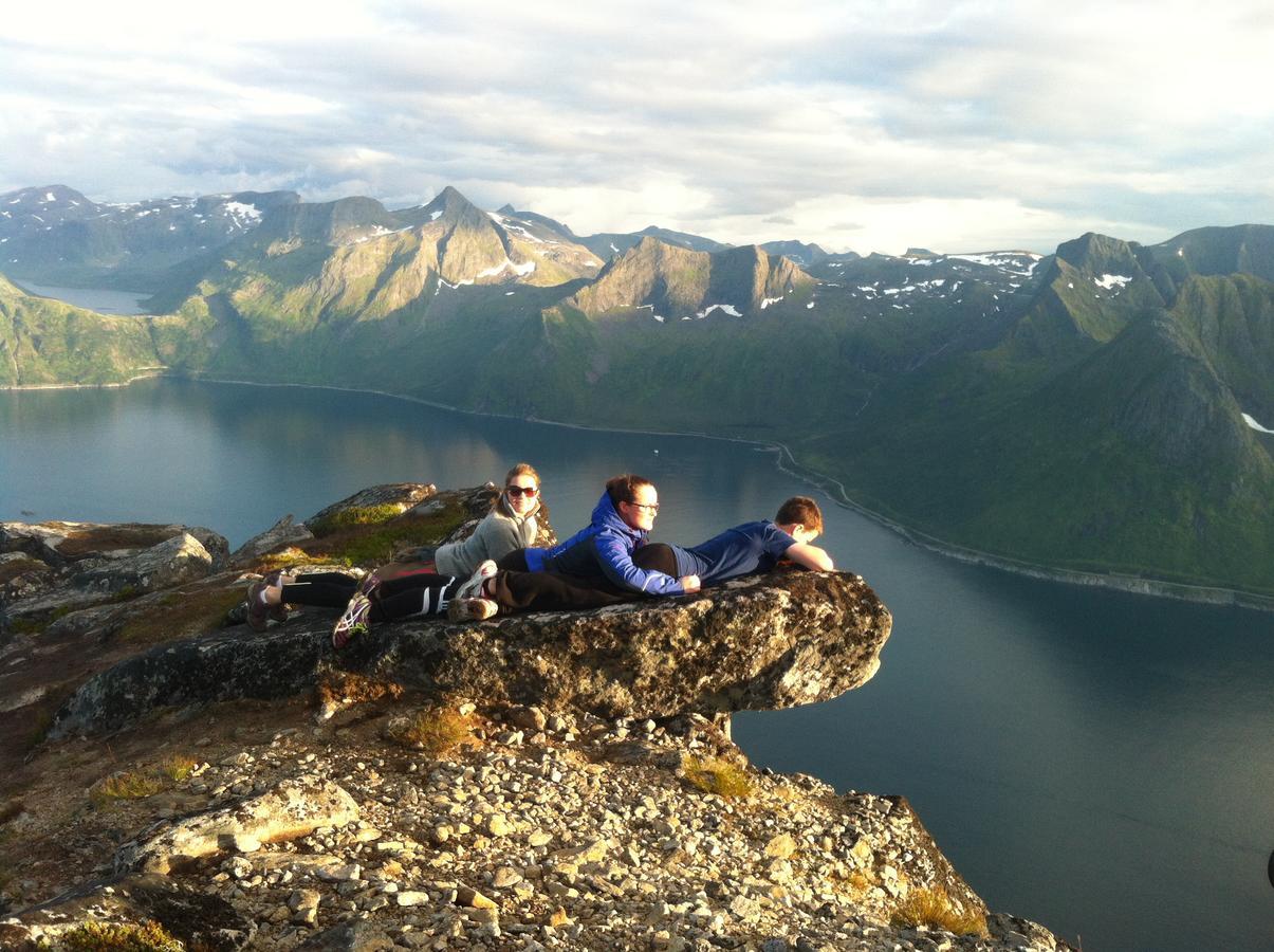 Visit Leif At Senja Apartment Gibostad Exterior foto